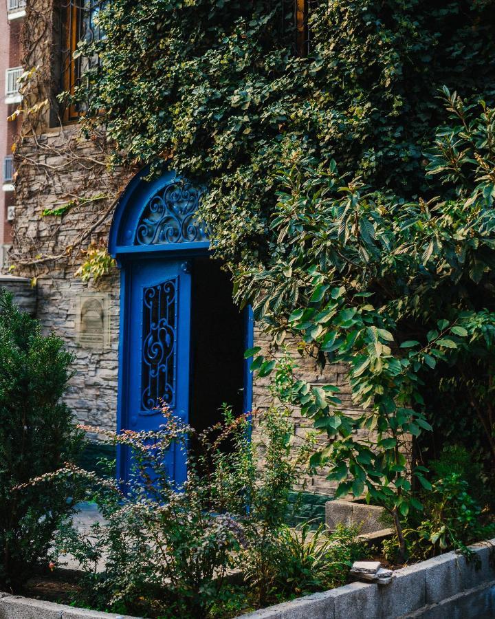 Apartament Shared Flat In An Artists District Pikris Gora Tbilisi Zewnętrze zdjęcie